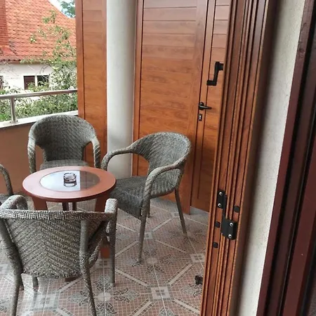 Ferienwohnung In Privlaka Mit Grill דירה פריבלאקה