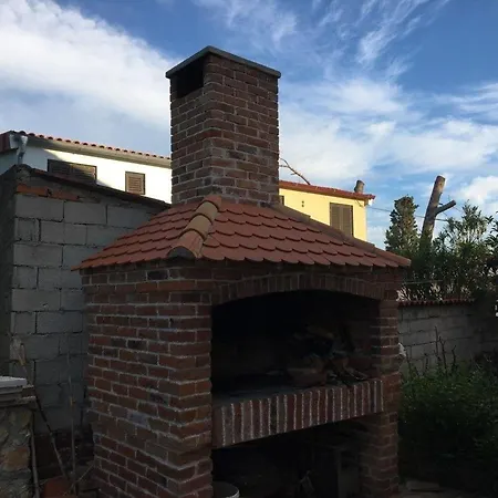 Daire Ferienwohnung In Privlaka Mit Grill *